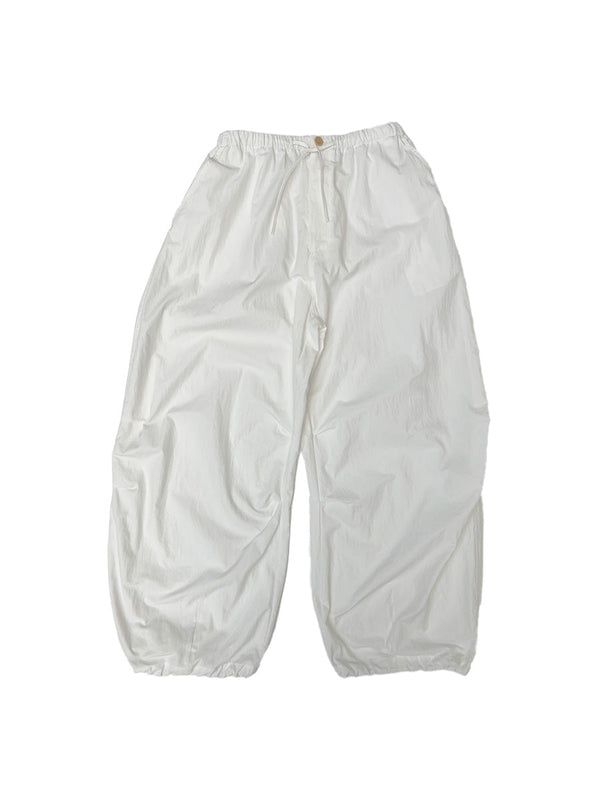 Curved Silhouette Pants